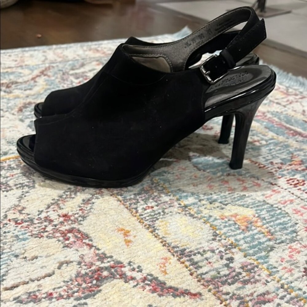 Life Stride Black Peep-Toe Slingback Heels